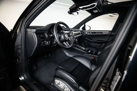 More photos of 2026 Porsche Macan at Porsche Austin, TX