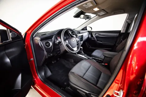 More photos of 2018 Toyota Corolla LE at Porsche Austin, TX