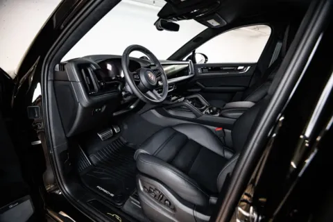 More photos of 2025 Porsche Cayenne Turbo GT at Porsche Austin, TX