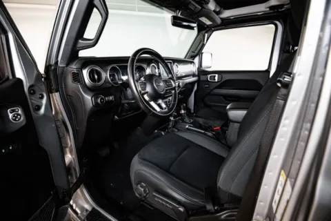 More photos of 2020 Jeep Wrangler Unlimited Sahara at Porsche Austin, TX