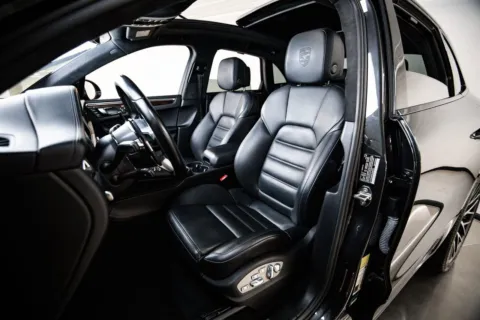 More photos of 2021 Porsche Macan Turbo at Porsche Austin, TX