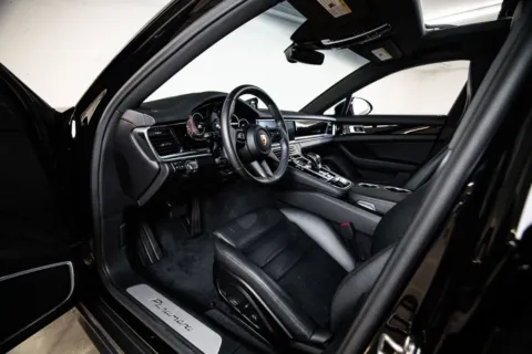 More photos of 2023 Porsche Panamera at Porsche Austin, TX