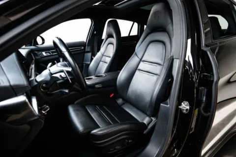 More photos of 2023 Porsche Panamera Platinum Edition at Porsche Austin, TX