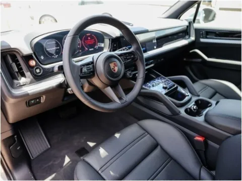 More photos of 2025 Porsche Cayenne at Porsche Austin, TX