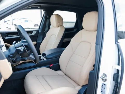 More photos of 2026 Porsche Cayenne at Porsche Austin, TX