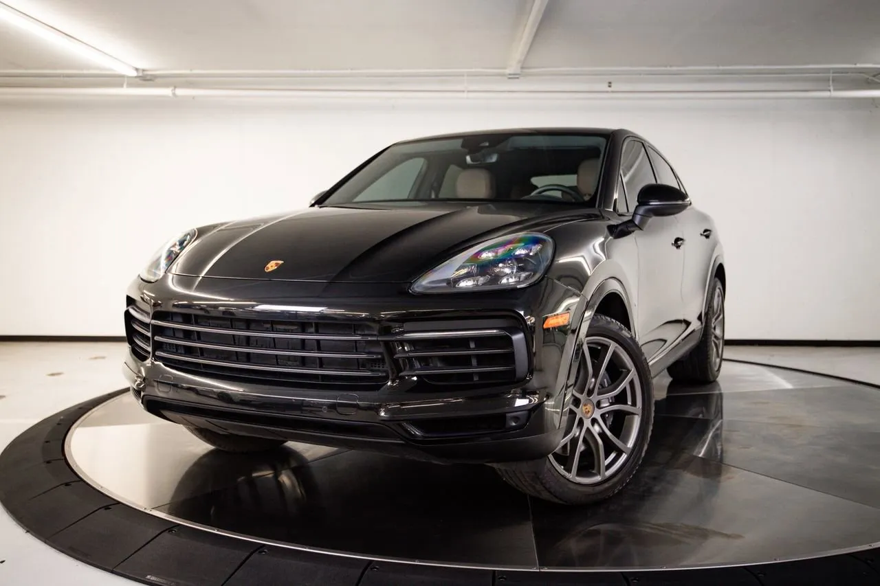 Black 2023 Porsche Cayenne Platinum Edition for sale in Austin, TX