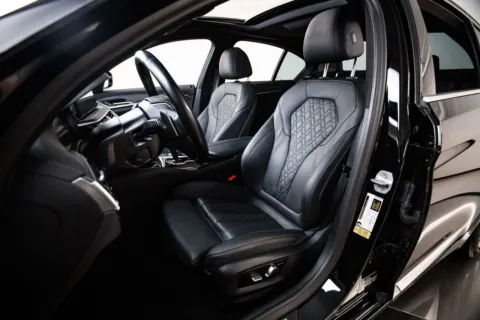 More photos of 2023 BMW 5 Series 530i at Porsche Austin, TX