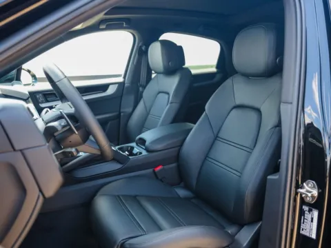 More photos of 2026 Porsche Cayenne Coupe at Porsche Austin, TX