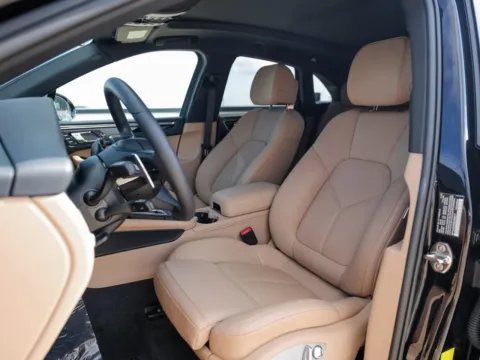 More photos of 2025 Porsche Macan at Porsche Austin, TX