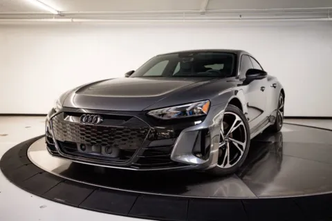 Gray 2022 Audi e-tron GT Premium Plus for sale in Austin, TX
