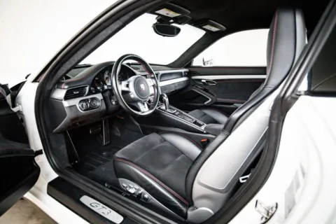 More photos of 2015 Porsche 911 GT3 at Porsche Austin, TX