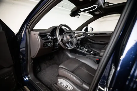 More photos of 2025 Porsche Macan at Porsche Austin, TX