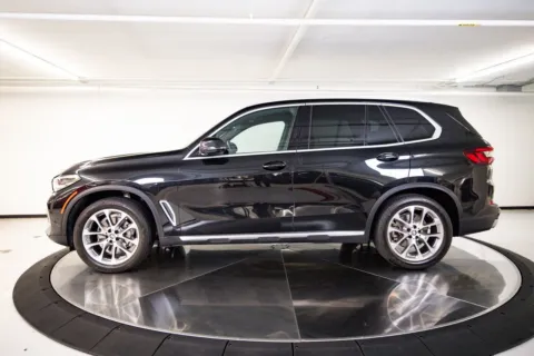 Photos of 2022 BMW X5 xDrive40i for sale in Austin, TX at Porsche Austin