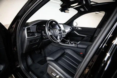 More photos of 2022 BMW X5 xDrive40i at Porsche Austin, TX