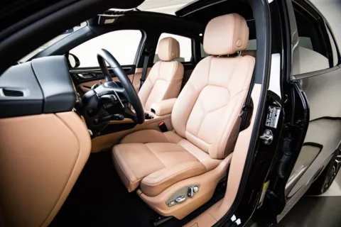 More photos of 2025 Porsche Macan at Porsche Austin, TX