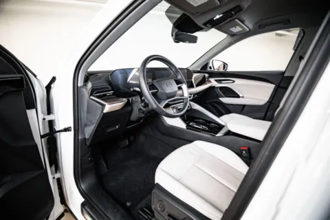 More photos of 2025 Audi Q5 Premium at Porsche Austin, TX