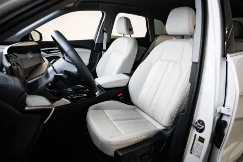 More photos of 2025 Audi Q5 Premium at Porsche Austin, TX
