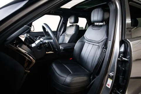 More photos of 2025 Land Rover Range Rover Sport Dynamic SE at Porsche Austin, TX