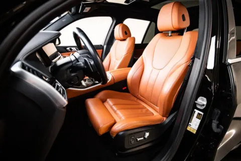 More photos of 2021 BMW X5 sDrive40i at Porsche Austin, TX