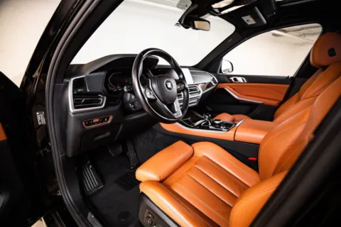 More photos of 2021 BMW X5 sDrive40i at Porsche Austin, TX