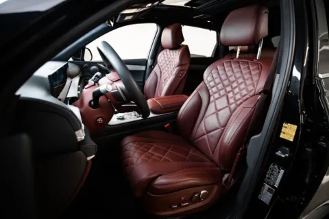 More photos of 2025 Genesis GV80 3.5T Prestige at Porsche Austin, TX
