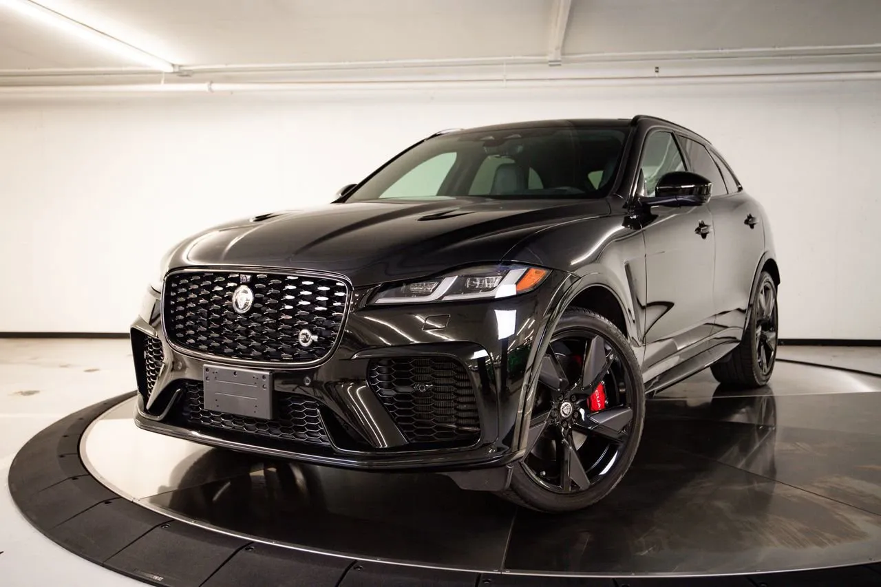 2024 Jaguar F-PACE SVR AWD's photo