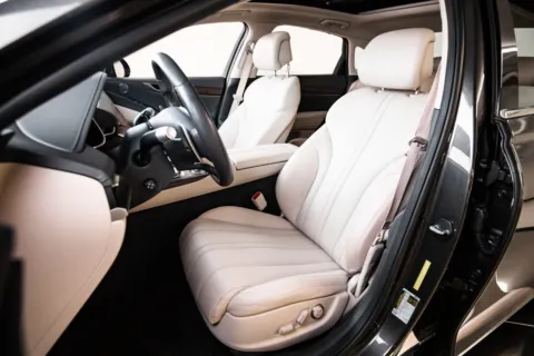 More photos of 2023 Genesis G80 2.5T at Porsche Austin, TX