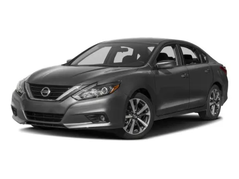 Red 2017 Nissan Altima 2.5 SR for sale in Austin, TX