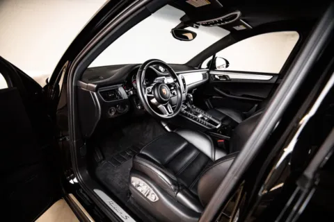 More photos of 2016 Porsche Macan S at Porsche Austin, TX