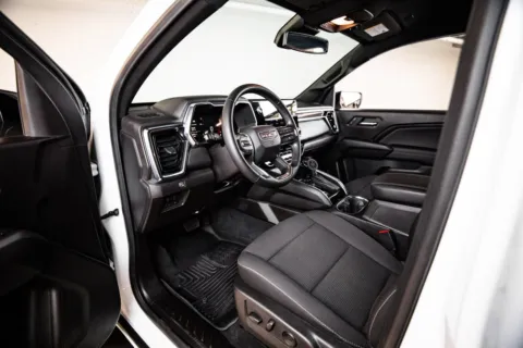 More photos of 2025 GMC Canyon 2WD Elevation at Porsche Austin, TX