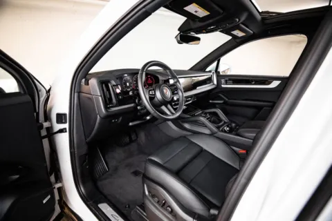 More photos of 2026 Porsche Cayenne at Porsche Austin, TX