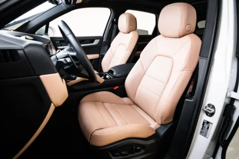 More photos of 2026 Porsche Cayenne at Porsche Austin, TX