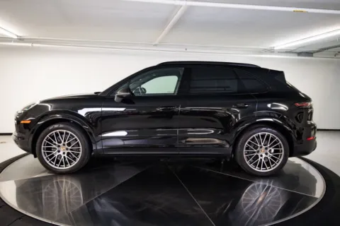 Photos of 2023 Porsche Cayenne S Platinum Edition for sale in Austin, TX at Porsche Austin