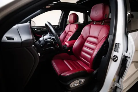 More photos of 2023 Porsche Macan S at Porsche Austin, TX