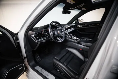 More photos of 2023 Porsche Panamera at Porsche Austin, TX