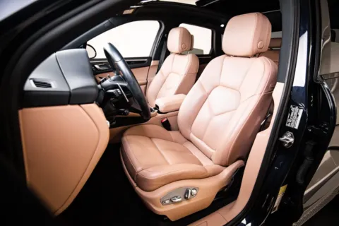More photos of 2023 Porsche Macan at Porsche Austin, TX
