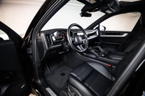 More photos of 2026 Porsche Cayenne at Porsche Austin, TX
