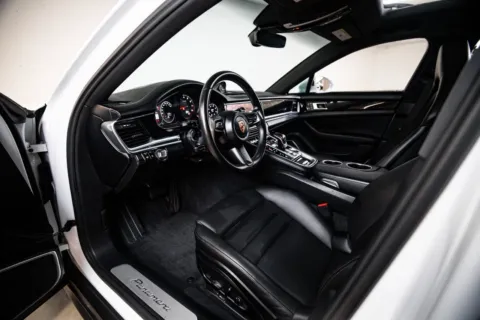 More photos of 2023 Porsche Panamera at Porsche Austin, TX