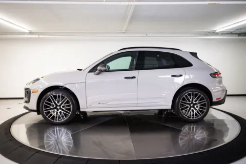 Photos of 2023 Porsche Macan T for sale in Austin, TX at Porsche Austin