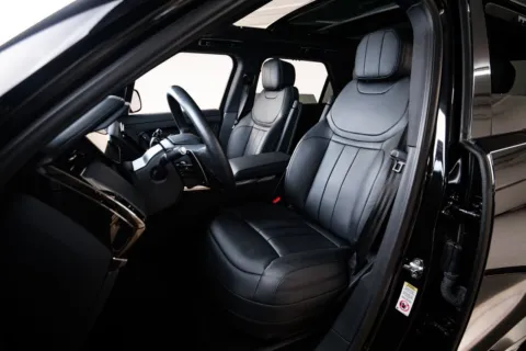 More photos of 2024 Land Rover Range Rover Sport Dynamic SE at Porsche Austin, TX