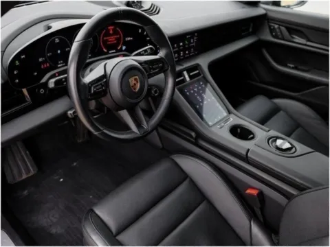 More photos of 2023 Porsche Taycan 4S at Porsche Austin, TX