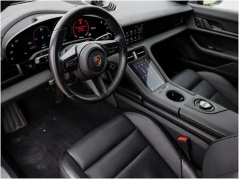More photos of 2023 Porsche Taycan 4S at Porsche Austin, TX