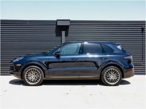 Photos of 2022 Porsche Cayenne Platinum Edition for sale in Austin, TX at Porsche Austin