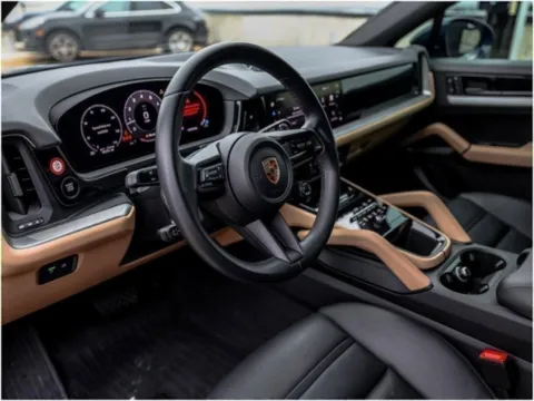 More photos of 2024 Porsche Cayenne Coupe at Porsche Austin, TX