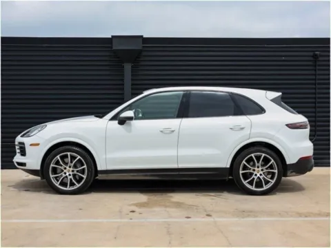 Photos of 2023 Porsche Cayenne Platinum Edition for sale in Austin, TX at Porsche Austin