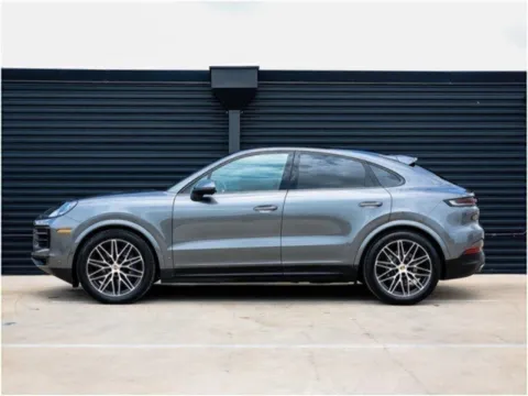 Photos of 2024 Porsche Cayenne Coupe for sale in Austin, TX at Porsche Austin