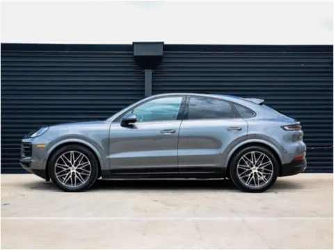 Photos of 2024 Porsche Cayenne Coupe for sale in Austin, TX at Porsche Austin
