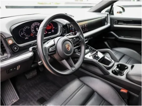 More photos of 2024 Porsche Cayenne Coupe at Porsche Austin, TX