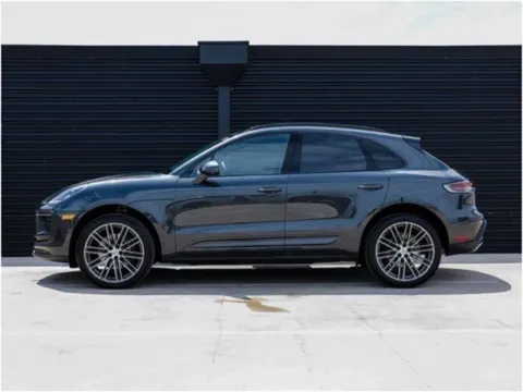 Photos of 2025 Porsche Macan Service Loaner for sale in Austin, TX at Porsche Austin