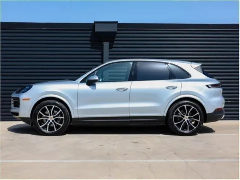 Photos of 2025 Porsche Cayenne for sale in Austin, TX at Porsche Austin